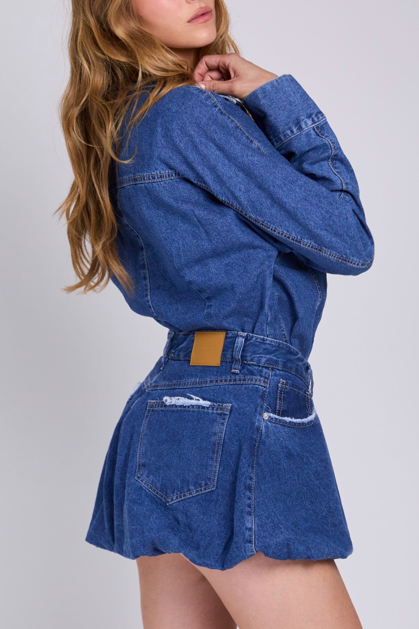 D27 - Ballon Skirt Jeans