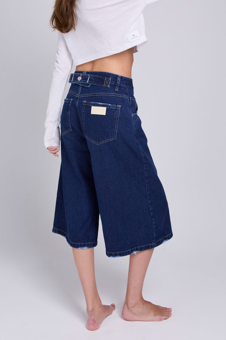 D05 - Dark Jeans Bermuda