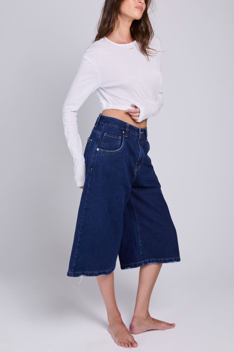 D05 - Dark Jeans Bermuda
