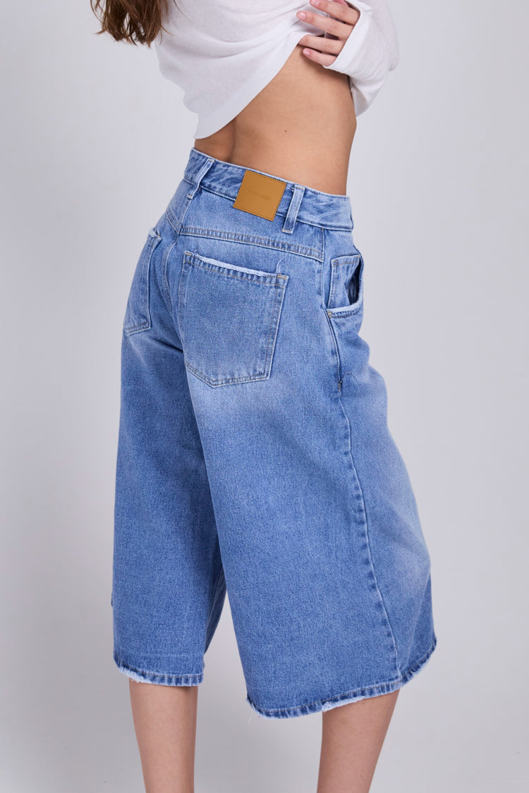D03 - Light Jeans Bermuda