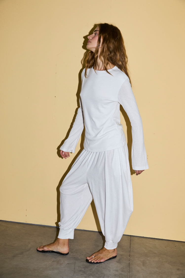 SOREN LONG OPEN BACK TOP - לבן