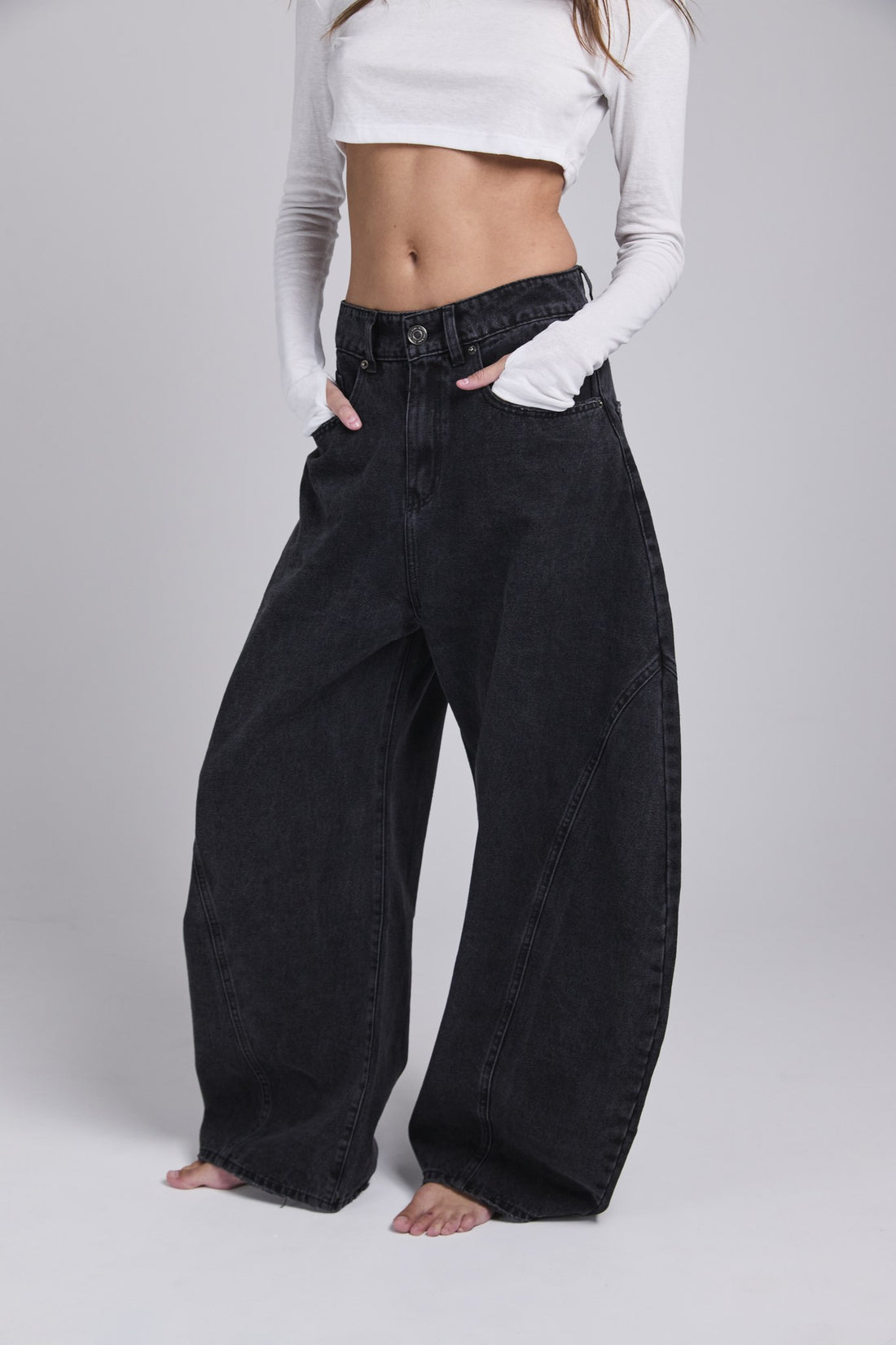 D16 - BAGGY DENIM - WASHED BLACK