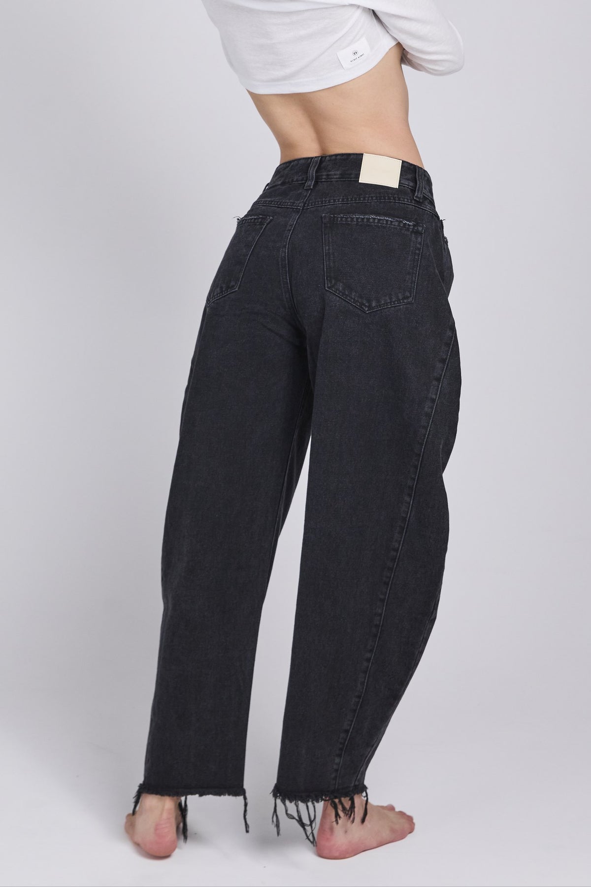D18 - ANKLE DENIM - WASHED BLACK