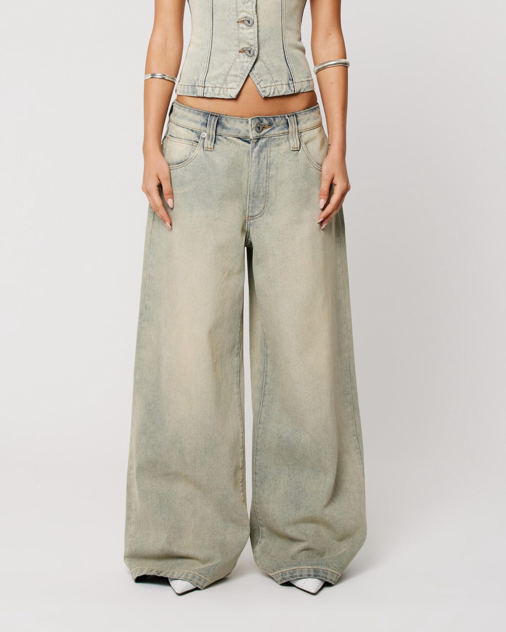 ג'ינס BARREL TRF HERRADURAS בגזרה גבוהה