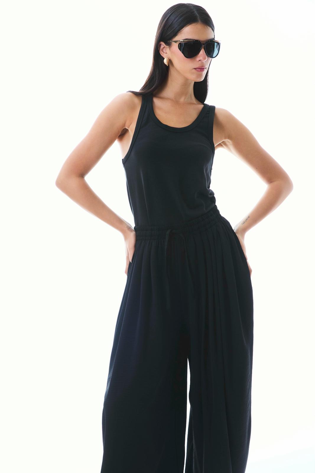 גופיית Nika - שחור