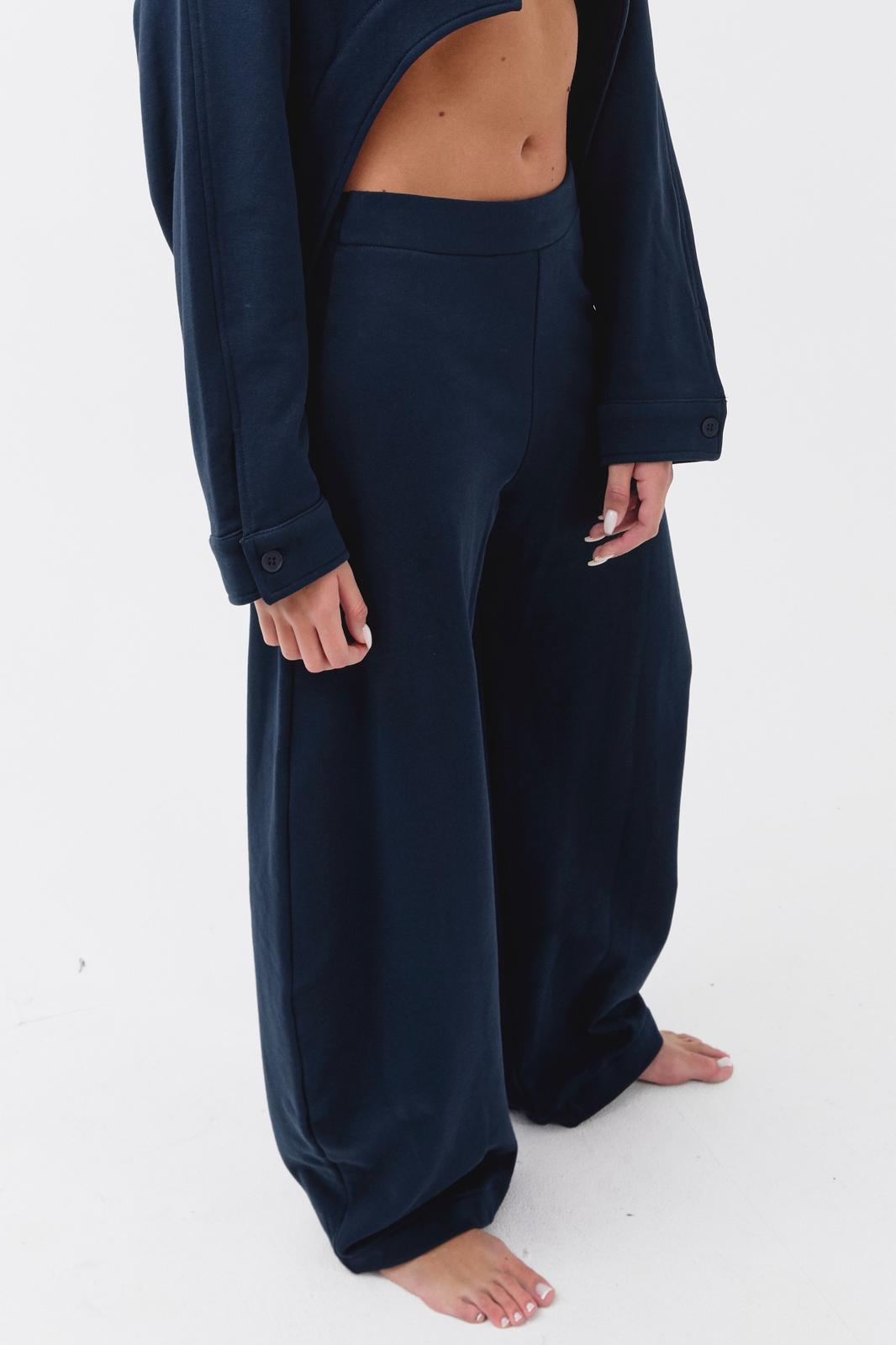 Photo 2025 12 03 00 44 24