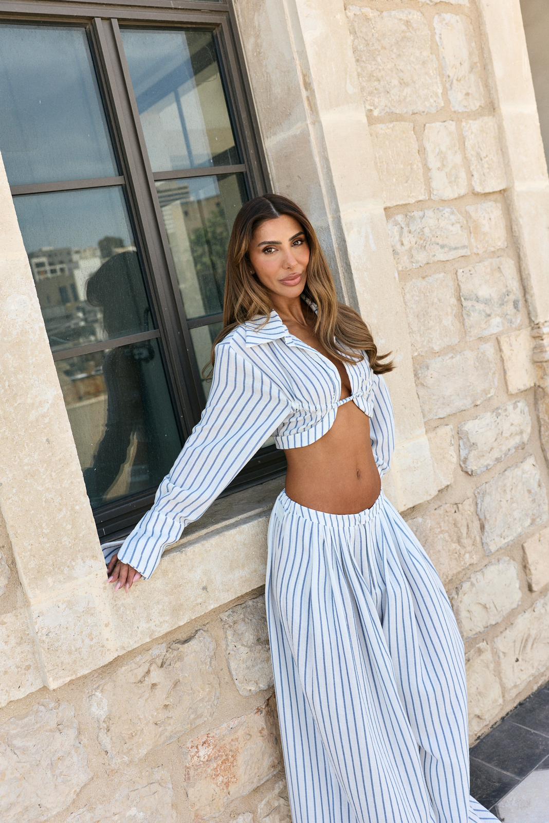 חולצת DAPHNE - כחול פסים